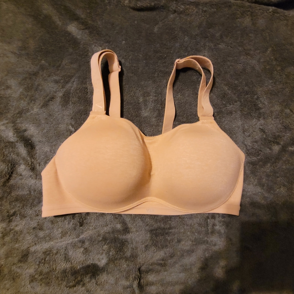 Victoria's Secret VSX Sports Bra 36C